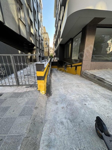 Barbaros Caddesi · Sıfır 3+1 Bahçe Katı